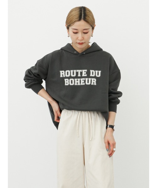 Samansa Mos2 blue（サマンサモスモスブルー）の「裏起毛ロゴパーカー（パーカー・レディース・チャコール/オフホワイト/サックスブルー・ﾌﾘ-）」の2枚目の写真