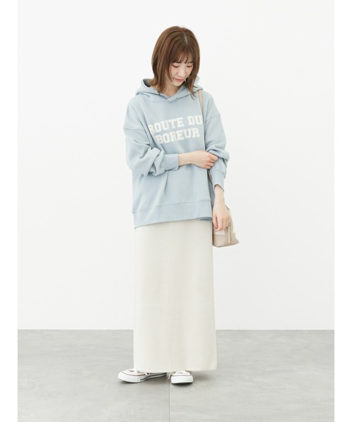 Samansa Mos2 blue（サマンサモスモスブルー）の「裏起毛ロゴパーカー（パーカー・レディース・チャコール/オフホワイト/サックスブルー・ﾌﾘ-）」の5枚目の写真