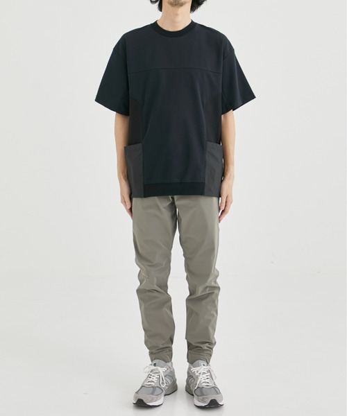 WHITE MOUNTAINEERING(ホワイトマウンテニアリング)の「【White Mountaineering / ホワイトマウンテニアリング】DOUBLE KNIT POCKET T-SHIRT/ダブルニットポケットTシャツ(Tシャツ/カットソー・メンズ・ベージュ/ブラック・1/2)」の8枚目の写真