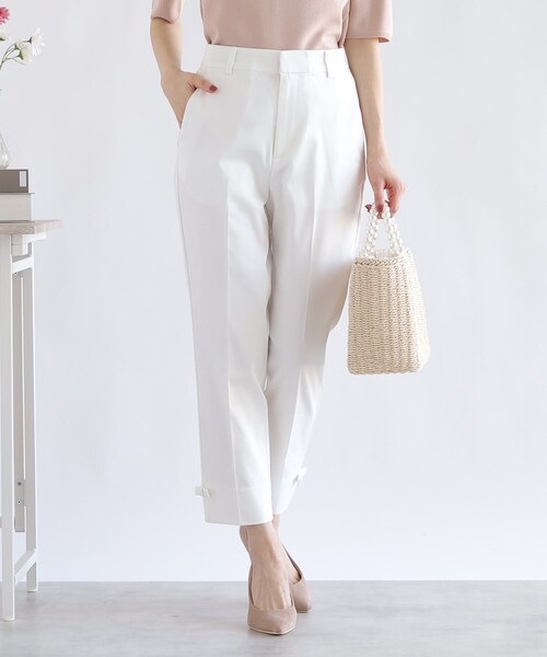 couture brooch（クチュールブローチ）の「【オフィスにもデイリーにも】裾リボンストレッチパンツ（その他パンツ・レディース・オフホワイト/ブラック/ブラック系1・34/36/38/40/42）」の8枚目の写真