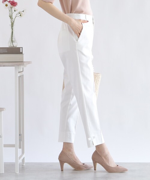 couture brooch（クチュールブローチ）の「【オフィスにもデイリーにも】裾リボンストレッチパンツ（その他パンツ・レディース・オフホワイト/ブラック/ブラック系1・34/36/38/40/42）」の9枚目の写真