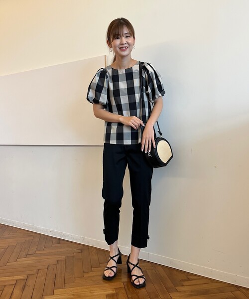 couture brooch（クチュールブローチ）の「【オフィスにもデイリーにも】裾リボンストレッチパンツ（その他パンツ・レディース・オフホワイト/ブラック/ブラック系1・34/36/38/40/42）」の21枚目の写真