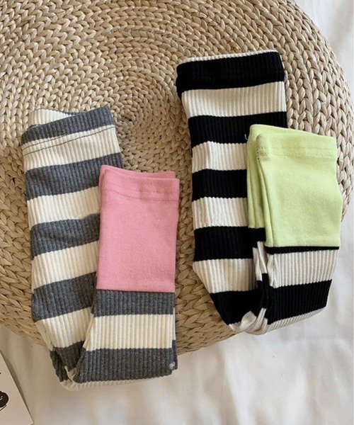 Bambin（ボンバン）の「【 Bambin / ボンバン 】 切り替え デザイン ボーダー柄 リブレギンス（レギンス/スパッツ・キッズ・ブラック×グリーン/グレー×ピンク・100/90/80）」の11枚目の写真