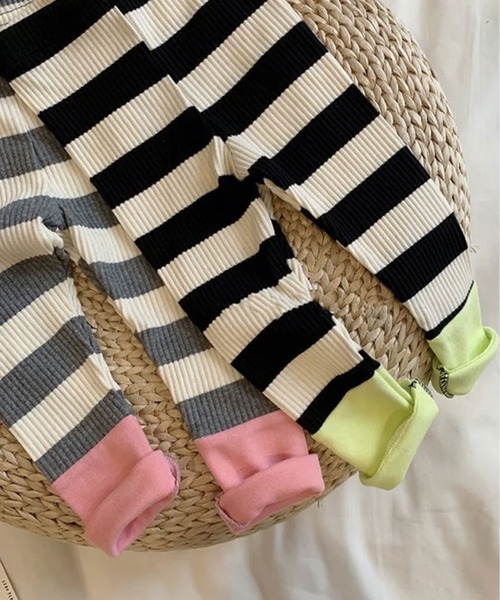 Bambin（ボンバン）の「【 Bambin / ボンバン 】 切り替え デザイン ボーダー柄 リブレギンス（レギンス/スパッツ・キッズ・ブラック×グリーン/グレー×ピンク・100/90/80）」の12枚目の写真