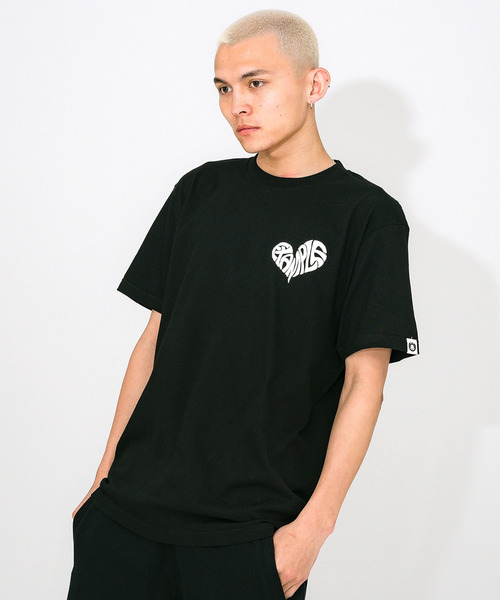 EXAMPLE（エグザンプル）の「《ZOZO LIMITED》EXAMPLE HEART LOGO S/S TEE（Tシャツ/カットソー・メンズ・ホワイト×グリーン/ホワイト×ブラック/ブラック×ホワイト/ホワイト×パープル/ブラック×レッド/ブラック×ブルー/ブラック×イエロー/ホワイト×ブラウン・M/L/XL/XXL）」の13枚目の写真