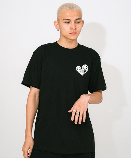 EXAMPLE（エグザンプル）の「《ZOZO LIMITED》EXAMPLE HEART LOGO S/S TEE（Tシャツ/カットソー・メンズ・ホワイト×グリーン/ホワイト×ブラック/ブラック×ホワイト/ホワイト×パープル/ブラック×レッド/ブラック×ブルー/ブラック×イエロー/ホワイト×ブラウン・M/L/XL/XXL）」の12枚目の写真