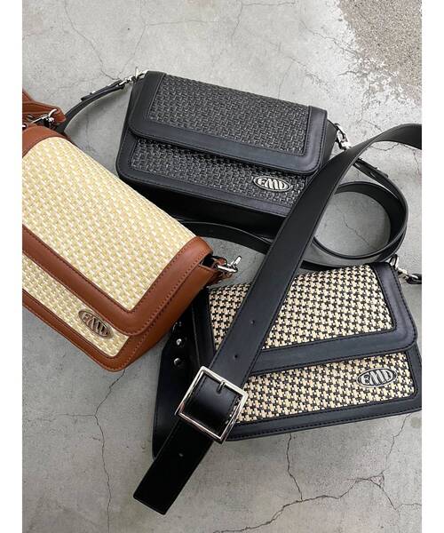 EMODA（エモダ）の「ブライドショルダーバック（ショルダーバッグ・レディース・ベージュ/ブラウン/ブラック・FREE）」の4枚目の写真