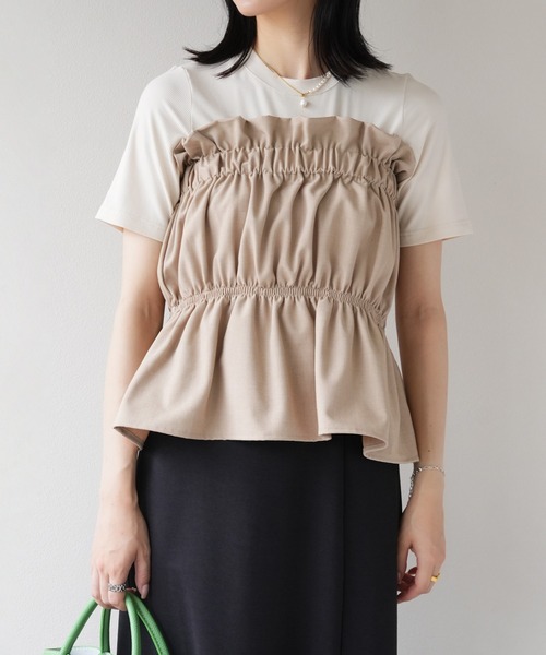 IAMUSE（アイアミューズ）の「リネンタッチ　ギャザーベアトップ S0999【IAMUSE】（その他トップス・レディース・ブラック/ベージュ・FREE）」の2枚目の写真