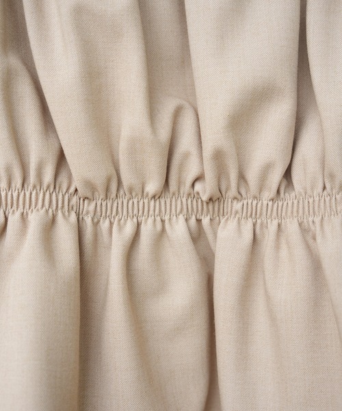 IAMUSE（アイアミューズ）の「リネンタッチ　ギャザーベアトップ S0999【IAMUSE】（その他トップス・レディース・ブラック/ベージュ・FREE）」の5枚目の写真