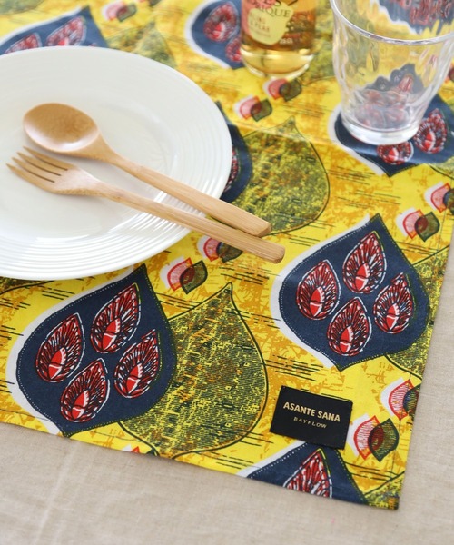 BAYFLOW（ベイフロー）の「[お弁当包みにも!]【Asante sana】大判ハンカチ49×49cm（ハンカチ/ハンドタオル・レディース・ブルー/ダークパープル/グリーン/ピンク/レッド/イエロー・0）」の5枚目の写真