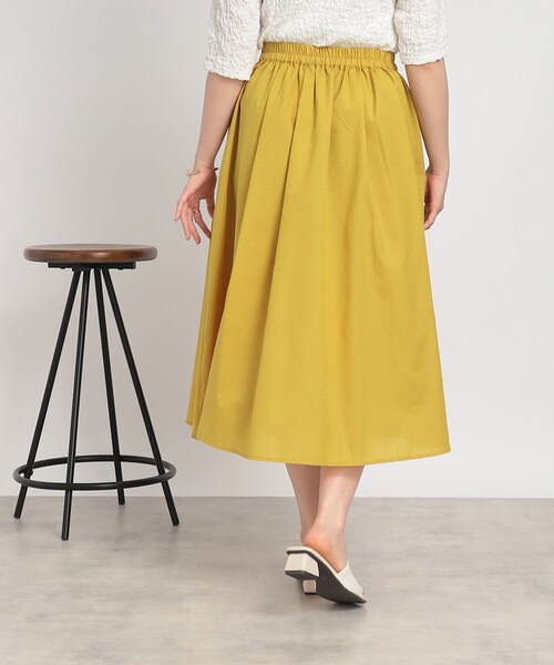 SHOO・LA・RUE(シューラルー)の「◆きちんとにもカジュアルにも ふんわり タックスカート(スカート・レディース・イエロー/ベージュ/ブラック系1/ホワイト系その他2・03/04/02)」の10枚目の写真