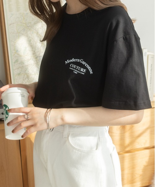 Ada.(エイダ)の「韓国風 ロゴプリントTシャツ(Tシャツ/カットソー・レディース・ホワイト/ブラック・FREE)」の3枚目の写真