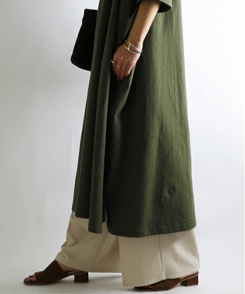 No one knows（ノーワンノーズ）の「ゆったりワイドワンピース（ワンピース・レディース・オリーブ/グレイッシュベージュ/ネイビー/ナチュラル・M-L）」の21枚目の写真