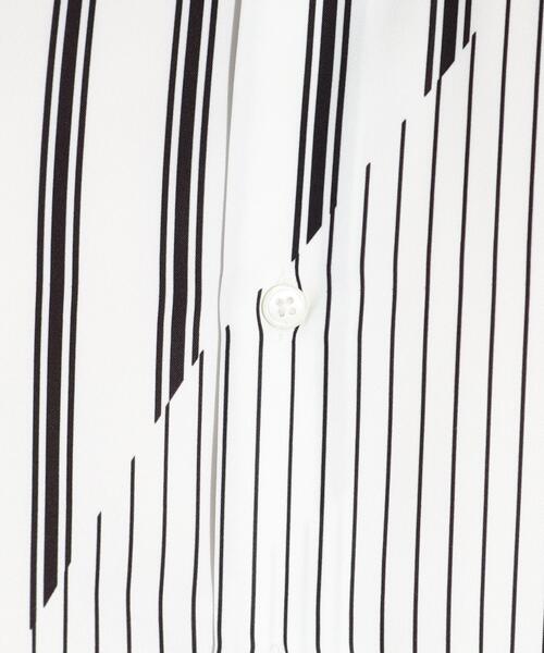 tk.TAKEO KIKUCHI(ティーケータケオキクチ)の「◆トロンプルイユストライプビッグシャツ(シャツ/ブラウス・メンズ・ブラック系2/ホワイト系3/ブルー系7・01/03/02)」の4枚目の写真