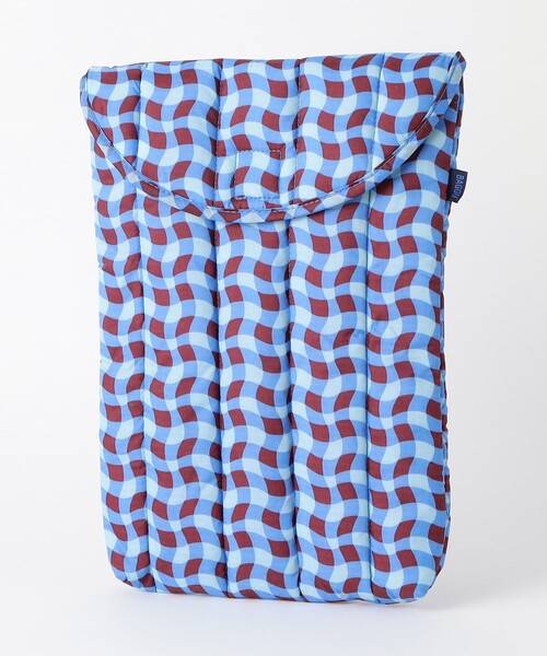 BAGGU(バグー)の「BAGGU/バグゥ Puffy Lap Top Sleeve 13in14in/ パフィーラップトップスリーブ(PC・タブレットケース・レディース・ブラック/ピンク/イエロー/ブルー・ONE SIZE)」の3枚目の写真