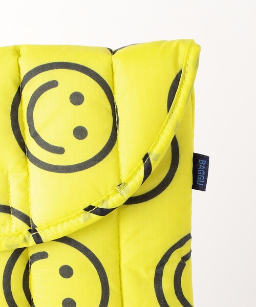BAGGU(バグー)の「BAGGU/バグゥ Puffy Lap Top Sleeve 13in14in/ パフィーラップトップスリーブ(PC・タブレットケース・レディース・ブラック/ピンク/イエロー/ブルー・ONE SIZE)」の7枚目の写真