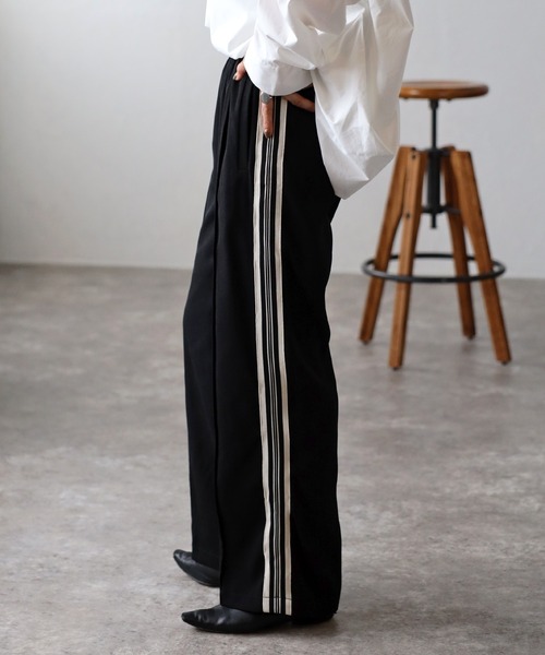 Bonjour Sagan（ボンジュールサガン）の「ツイルウエストゴムラインパンツ（その他パンツ・レディース・ライトベージュ/ブラック/ベージュ・FREE）」の5枚目の写真