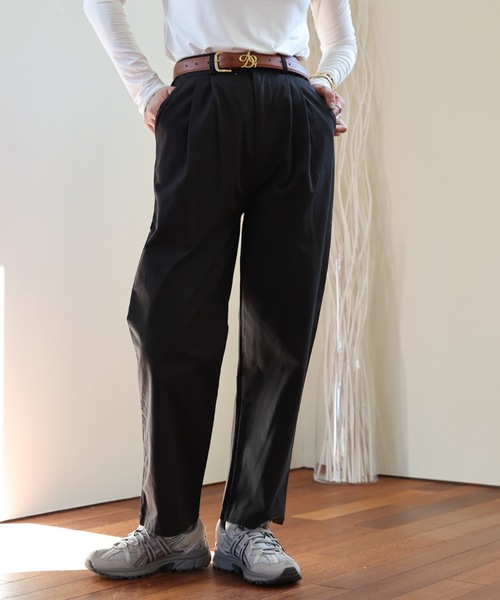 ULEULA（ウルア）の「ルーズチノパン（チノパンツ・レディース・アイボリー/ブラック/ベージュ・FREE）」の2枚目の写真