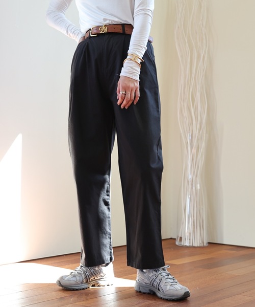 ULEULA（ウルア）の「ルーズチノパン（チノパンツ・レディース・アイボリー/ブラック/ベージュ・FREE）」の10枚目の写真