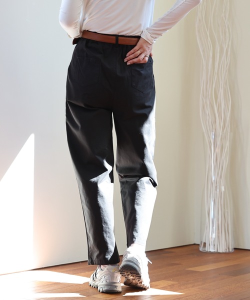 ULEULA（ウルア）の「ルーズチノパン（チノパンツ・レディース・アイボリー/ブラック/ベージュ・FREE）」の12枚目の写真