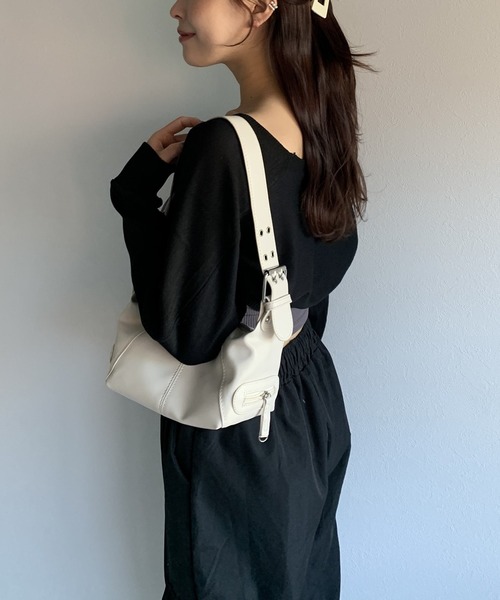 Silly(シリー)の「【シンプル春コーデに♪】ショート丈シンプルボレロ(カーディガン/ボレロ・レディース・チャコールグレー/ホワイト/ブラウン/ブラック/カーキ・FREE)」の18枚目の写真