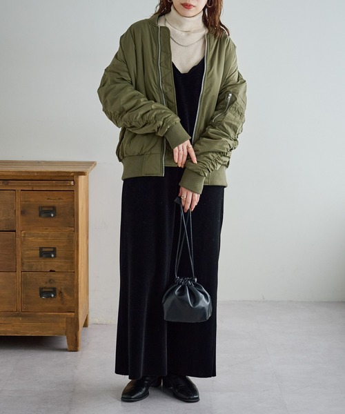 DISCOAT（ディスコート）の「【WEB限定】オーバーサイズMA‐1（MA-1・レディース・カーキ/ブラック/アイボリー・FREE）」の21枚目の写真