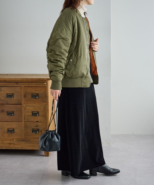 DISCOAT（ディスコート）の「【WEB限定】オーバーサイズMA‐1（MA-1・レディース・カーキ/ブラック/アイボリー・FREE）」の22枚目の写真
