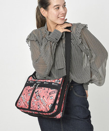 LeSportsac（レスポートサック）の「DELUXE EVERYDAY BAG ディズニー100ミッキーマウス（ショルダーバッグ・キッズ）」