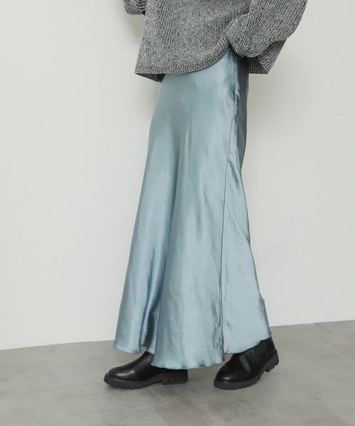 SENSE OF PLACE by URBAN RESEARCH（センスオブプレイスバイアーバンリサーチ）の「サテンナロースカート（スカート・レディース・アイボリー/シルバー/オレンジ/ブラック/ライトブルー・MEDIUM/SMALL）」の10枚目の写真