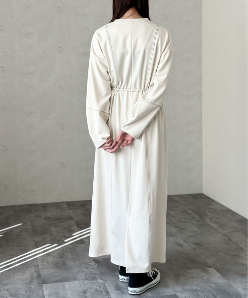 Per sist ence(パーシエンス)の「ポンチ配色ステッチウエストゴムドロストワンピース(ワンピース・レディース・アイボリー/ブルー/チャコールグレー/ブラック・FREE)」の18枚目の写真