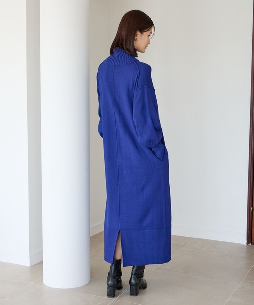 LOWRYS FARM（ローリーズファーム）の「スタンドリブニットワンピース　704535（ワンピース・レディース・ブルー/ブラック/ホワイト/グレー・FREE）」の12枚目の写真