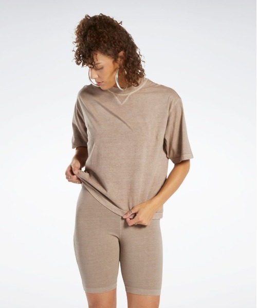 Reebok(リーボック)の「ボクシー Tシャツ / CL ND BOXY TEE(Tシャツ/カットソー・レディース・ライトグレー/カーキブラウン/ホワイト/ブラウン・SMALL/X-LARGE/LARGE/MEDIUM)」の3枚目の写真