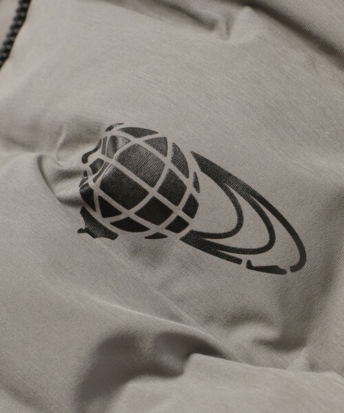 美品　BEAMS GOLF オレンジレーベル　フードロゴ パデッド ブルゾン BEAMS GOLF（ビームスゴルフ）の「BEAMS GOLF ORANGE LABEL