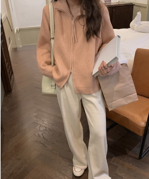 sorule（ソルレ）の「ダブルジップ衿付きニット（ニット/セーター・レディース・ピンク/ベージュ/グレー/アイボリー/ブルー・FREE）」の13枚目の写真