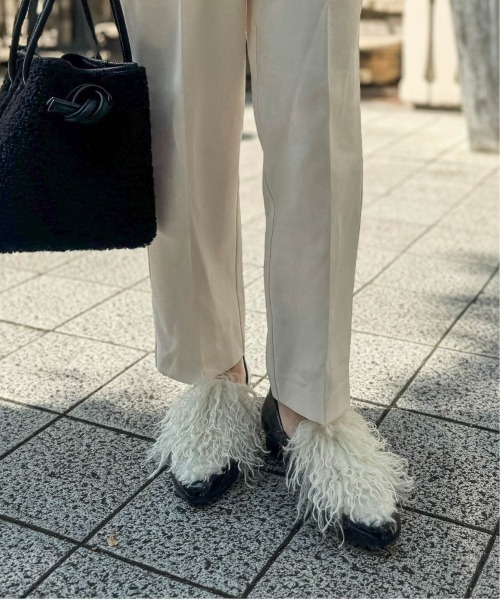 AMELY(エミリー)の「エコファーローファー(ローファー・レディース・ホワイト系1/ブラック系1/ブラック系/ホワイト系2/ブラック系2・35/37/38/36/39/40)」の2枚目の写真