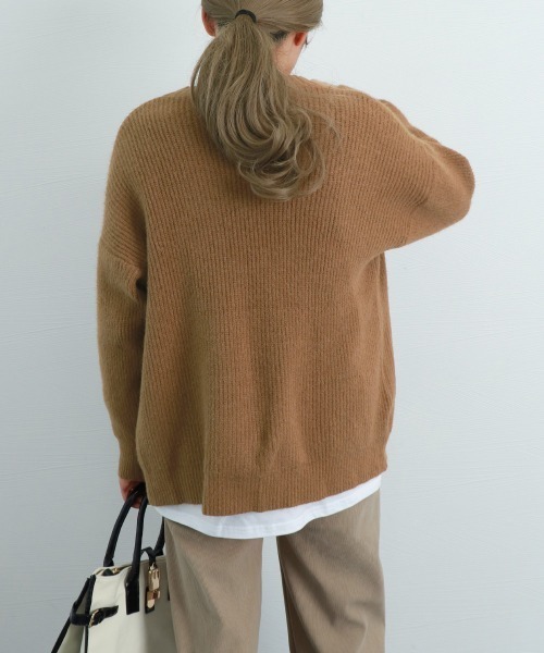 Miniministore(ミニミニストア)の「ニットカーディガン Vネック 中厚手秋冬(カーディガン/ボレロ・レディース・ブラック/アイボリー/ブラウン・フリー)」の16枚目の写真