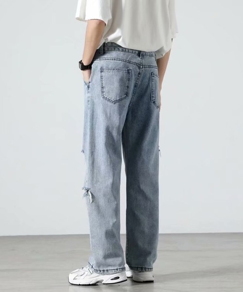 NEW GENTLEMAN(ニュージェントルマン)の「ダメージ ケミカル タック セミワイド デニムパンツ(デニムパンツ・メンズ・サックスブルー・S/M/L)」の6枚目の写真