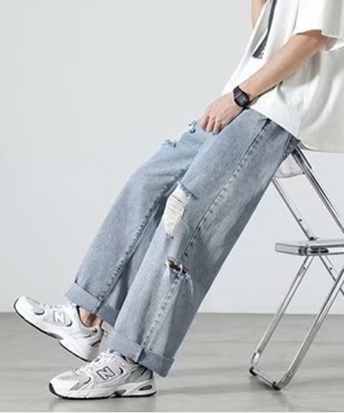 NEW GENTLEMAN(ニュージェントルマン)の「ダメージ ケミカル タック セミワイド デニムパンツ(デニムパンツ・メンズ・サックスブルー・S/M/L)」の9枚目の写真