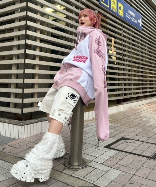 ガルフィー うらめしや パーカー GALFY（ガルフィー）の「GALFY-うらめしやパーカー（パーカー