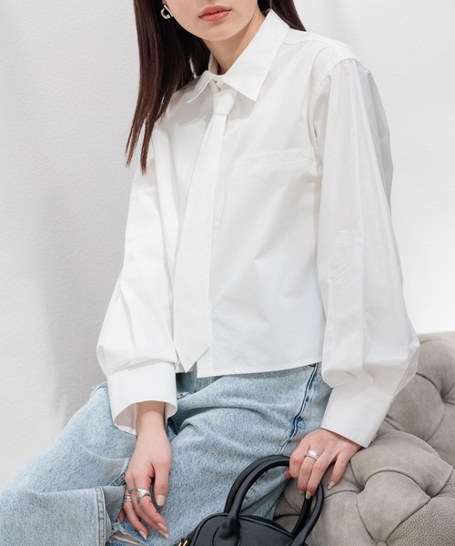 RAGEBLUE(レイジブルー)の「2WAY/袖タック/クロップドネクタイシャツ(シャツ/ブラウス・レディース・ピンク/ブルー/ホワイト・FREE)」の2枚目の写真