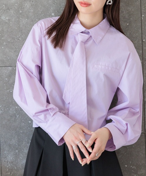 RAGEBLUE(レイジブルー)の「2WAY/袖タック/クロップドネクタイシャツ(シャツ/ブラウス・レディース・ピンク/ブルー/ホワイト・FREE)」の1枚目の写真