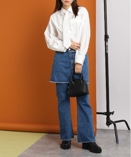 RAGEBLUE(レイジブルー)の「2WAY/袖タック/クロップドネクタイシャツ(シャツ/ブラウス・レディース・ピンク/ブルー/ホワイト・FREE)」の4枚目の写真