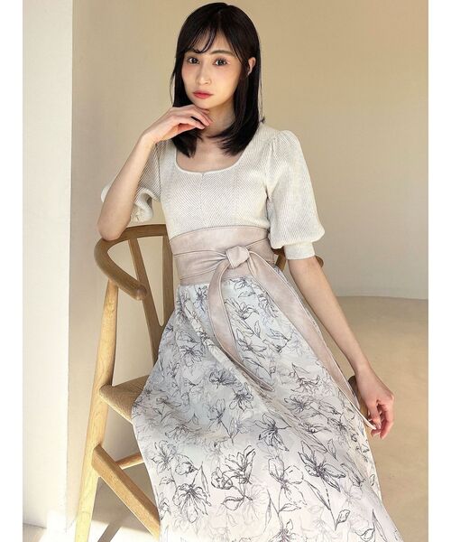 RESEXXY（リゼクシー）の「モノクロマティックフレアワンピース（ワンピース・レディース・アイボリー/ブラック/ブルー・FREE）」の9枚目の写真