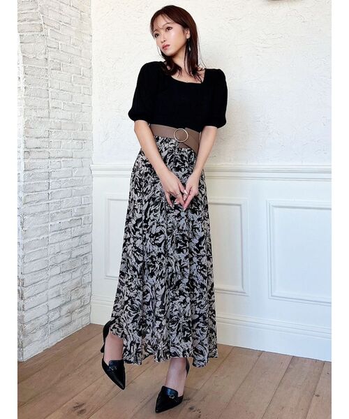 RESEXXY（リゼクシー）の「モノクロマティックフレアワンピース（ワンピース・レディース・アイボリー/ブラック/ブルー・FREE）」の18枚目の写真