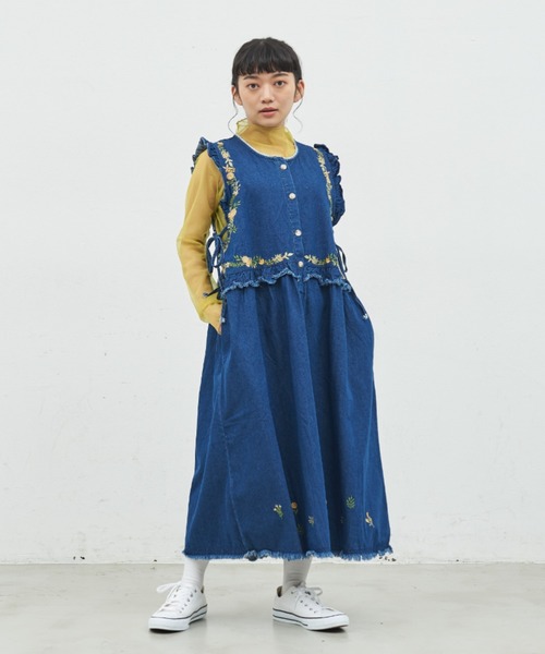 MERLOT（メルロー）の「刺繍フリルデニムジャンスカ（ワンピース・レディース・ネイビー・FREE）」の10枚目の写真