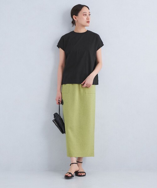green label relaxing(グリーンレーベルリラクシング)の「グロッシー フレンチスリーブ Tシャツ(Tシャツ/カットソー・レディース・ブラック/オフホワイト/オレンジ/その他1/コバルトブルー・40/38)」の6枚目の写真