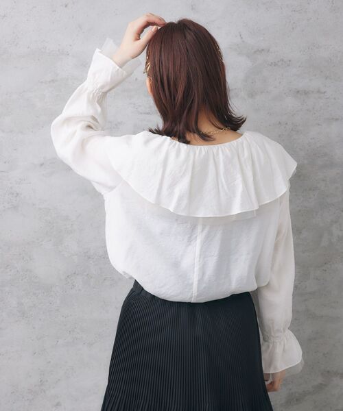 RETRO GIRL(レトロガール)の「袖チュールフリル襟ブラウス(シャツ/ブラウス・レディース・ブラック/オフホワイト/グリーン・FREE)」の12枚目の写真