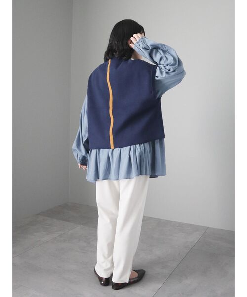 CRAFT STANDARD BOUTIQUE（クラフトスタンダードブティック）の「配色クルーネックニットベスト（ベスト・レディース・ネイビー/ブラック/アイボリー・FREE）」の8枚目の写真