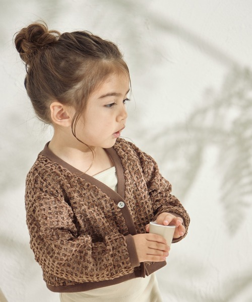 sea and shells by pairmanon（シーアンドシェルズバイペアマノン）の「【sea and shells by pairmanon】透かし編み風 カーディガン（その他ベビーウェア・キッズ・ブラウン/ホワイト/カーキ・90/80/110/100）」の9枚目の写真