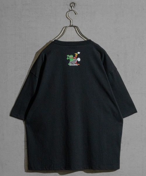 セール】【s】〔HONDA×MONSTER WORLD〕バイクイラストTシャツ
